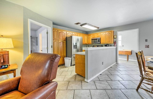 Moody House | 9 Mi to Belton Lake: Home w/Fire Pit & Patio