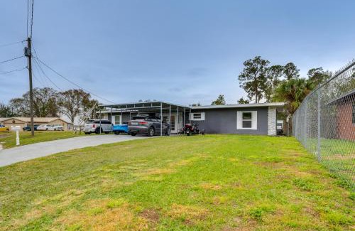 Winter Haven Apartment | 9 Mi to Legoland Apt with Yard in Winter Haven!
