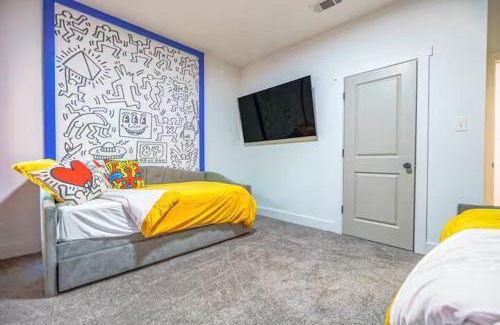 Memphis House | 9 Mins to Downtown- Family Pet Friendly Haus in Midtown