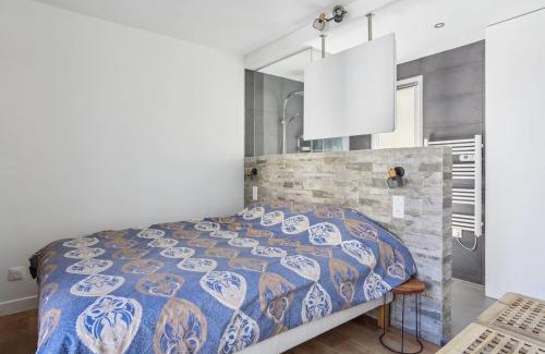 Gambetta Apartment | 9-minute walk from La Défense - 1 bedroom