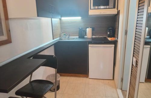 Les Roquetes Apartment | 9 Private rooms