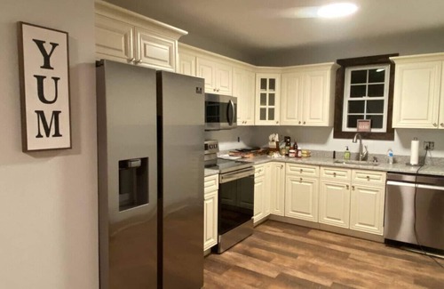 Marion House | #9 - *STUNNING*RENOVATED* *4BR HOUSE*