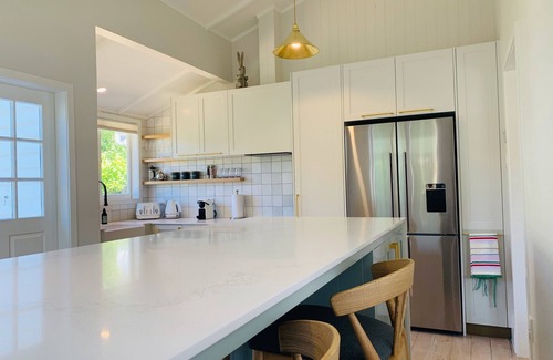 Russell House | 9 The Strand - Waterfront Russell - New Pricing!