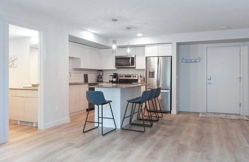 Regional District of Nanaimo Apartment | 90+ Day Escape at Blue Skies Condo