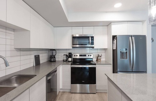 Regional District of Nanaimo Apartment | 90+ Day Escape at Blue Skies Condo