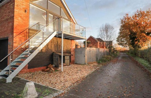 Calne Apartment | 90 m² Apartment ∙ 1 bedroom ∙ 2 guests
