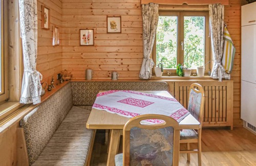 Mooswald Apartment | 90 m² Apartment ∙ 3 bedrooms ∙ 6 guests