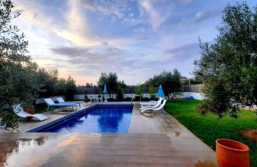 Ain Chkef House | 90 m² Farmhouse ∙ 2 bedrooms ∙ 8 guests