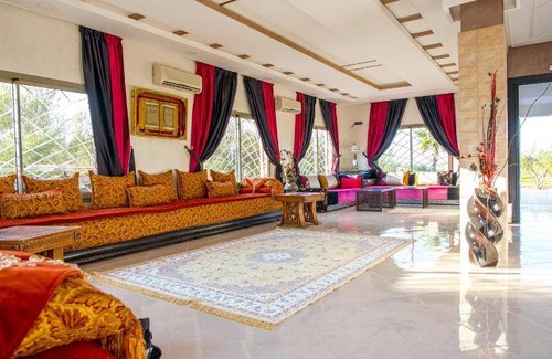 Ain Chkef House | 90 m² Farmhouse ∙ 2 bedrooms ∙ 8 guests