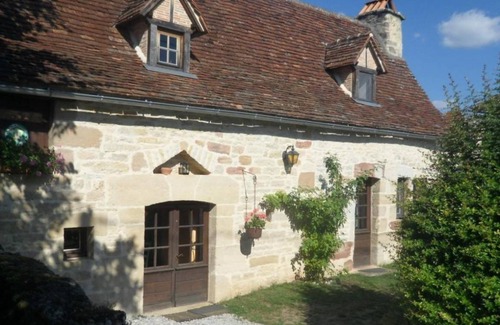 Rudelle House | 90 m² Gîte ∙ 2 bedrooms ∙ 5 guests
