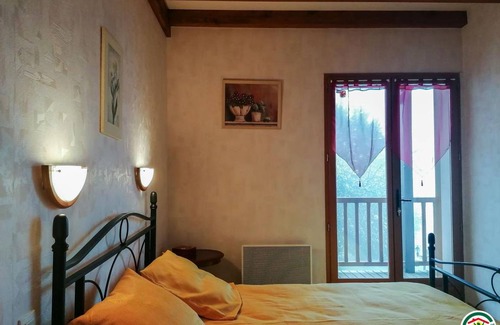 Razecueille House | 90 m² Gîte ∙ 3 bedrooms ∙ 6 guests