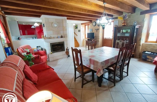 Caniac-du-Causse House | 90 m² Gîte ∙ 2 bedrooms ∙ 4 guests