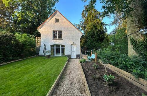 St. Genesius-Rode House | 90 m² House ∙ 2 bedrooms ∙ 4 guests