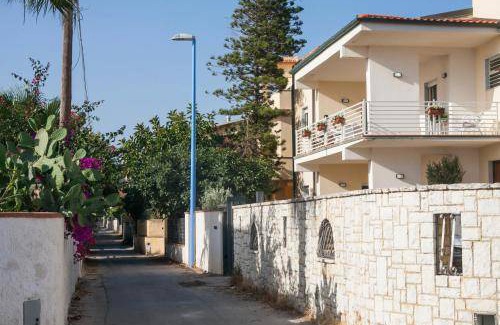 Fiumenaro House | 90 m² House ∙ 2 bedrooms ∙ 6 guests