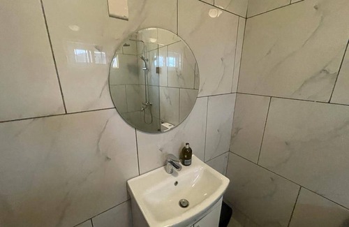 Freetown House | 90 m² House ∙ 3 bedrooms ∙ 6 guests