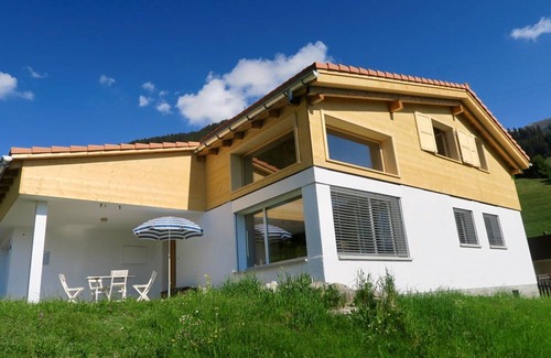 Segnas House | 90 m² House ∙ 5 bedrooms ∙ 8 guests