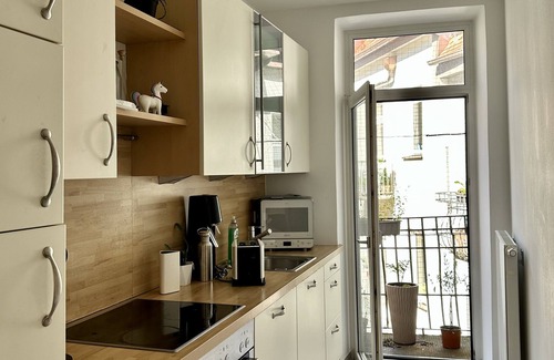 Schwabing Apartment | 90 m2 - Space to Chill & Work & Rest