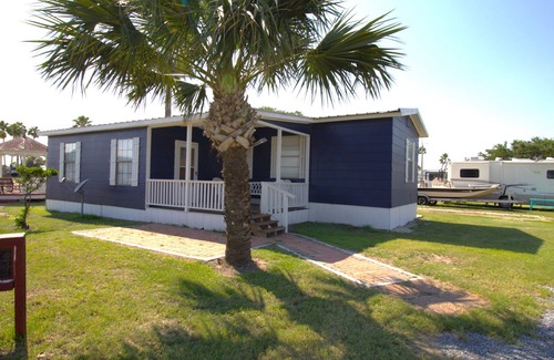 Port Mansfield Cabin | 901 Mansfield - Cute 2 Bedroom/1.5 Bath inside R&R RV Park