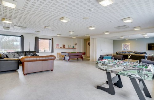 Tim House | 913 m² House ∙ 1 bedroom ∙ 28 guests
