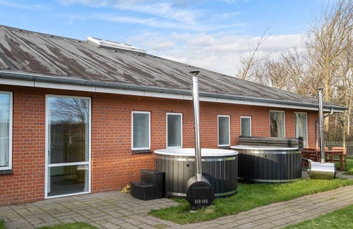 Tim House | 913 m² House ∙ 14 bedrooms ∙ 28 guests