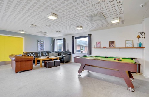Tim House | 913 m² House ∙ 14 bedrooms ∙ 28 guests