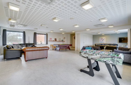 Tim House | 913 m² House ∙ 14 bedrooms ∙ 28 guests