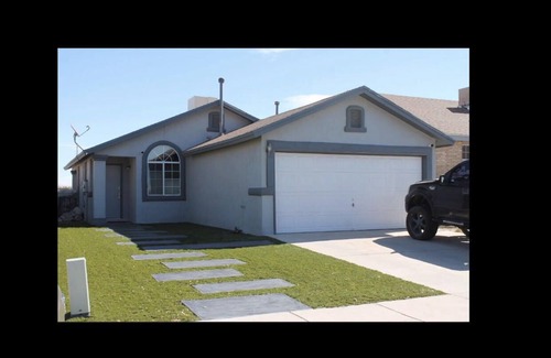 Biggs Field House | *915 Modern Hideaway*