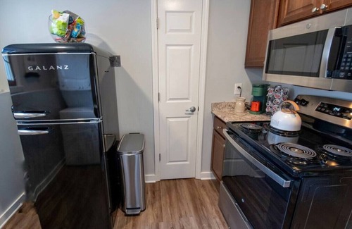 Lawrence Apartment | 926 Tennessee #1 · [1] Lawrence Retreat, Walk to Mass!