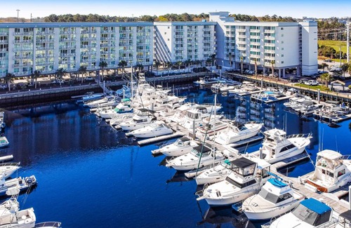 North Myrtle Beach Hotel | 93 m² Hotel ∙ 2 bedrooms ∙ 6 guests