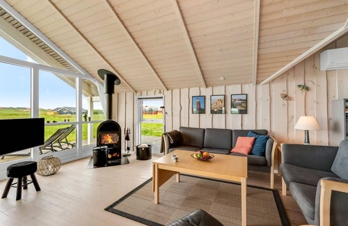 Trans House | 93 m² House ∙ 1 bedroom ∙ 6 guests