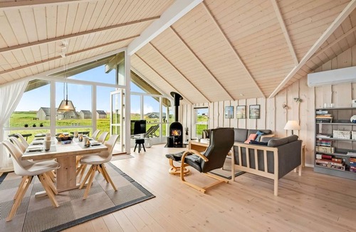 Trans House | 93 m² House ∙ 1 bedroom ∙ 6 guests