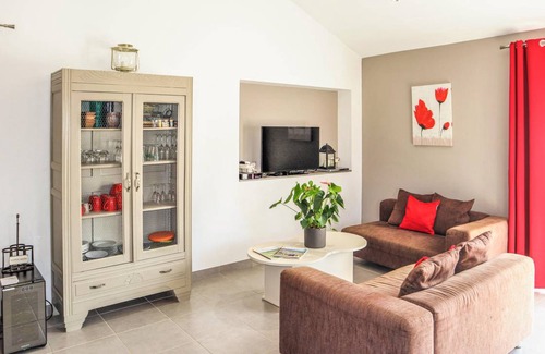 Violes House | 93 m² House ∙ 3 bedrooms ∙ 6 guests