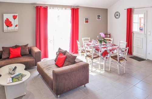 Violes House | 93 m² House ∙ 3 bedrooms ∙ 6 guests