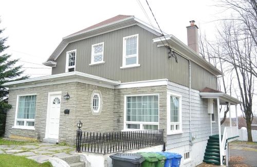 Quartier 5-4 House | 930R-B1 The Old House