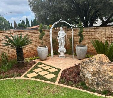 Moreleta Park House | 943 on Jacques