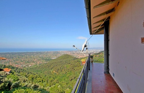 Montignoso Apartment | 95 m² Apartment ∙ 2 bedrooms ∙ 5 guests