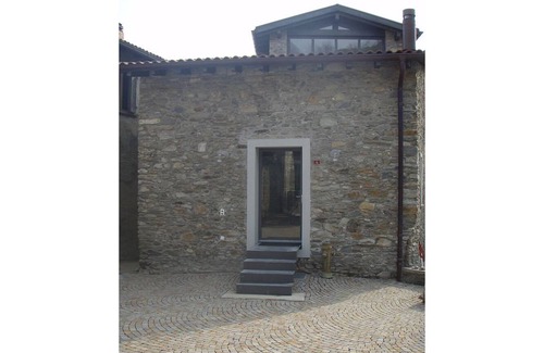Vernate Apartment | 95 m² Apartment ∙ 2 bedrooms ∙ 4 guests