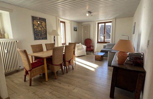 Blonay Apartment | 95 m² Apartment ∙ 3 bedrooms ∙ 6 guests