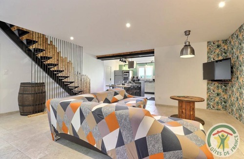 Saint-Brice-en-Cogles House | 95 m² Gîte ∙ 3 bedrooms ∙ 6 guests
