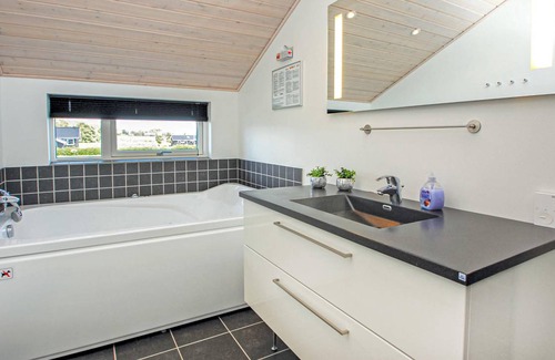 Flovt Strand House | 95 m² House ∙ 3 bedrooms ∙ 8 guests
