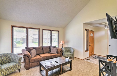Abbott Loop Apartment | 96 m² Apartment ∙ 2 bedrooms ∙ 6 guests