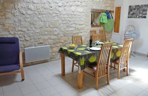 Saint-Palais-de-Phiolin House | 97 m² House ∙ 3 bedrooms ∙ 7 guests