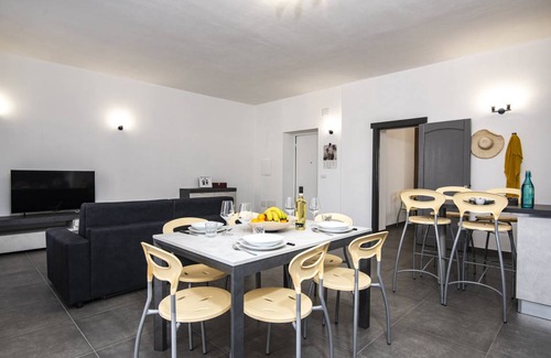 Alghero Apartment | 97 m² Apartment ∙ 2 bedrooms ∙ 6 guests