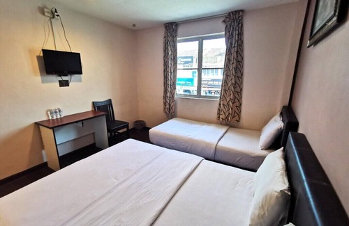 Taman Johor Jaya Hotel | 98 Hotel