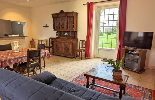 Cherves-Richemont Cottage | 98 m² Cabin ∙ 2 bedrooms ∙ 5 guests