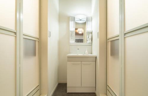 Higashitateishi Apartment | 99, Higashi-tateishiA 2nd and 3rd floor apartment