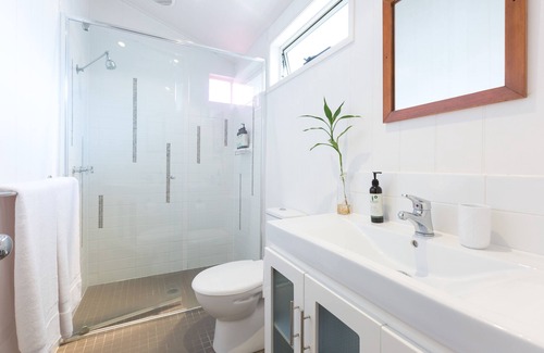 Coorparoo Bed & Breakfast | 99 Kirkland Bed & Breakfast