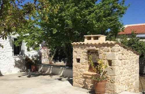 Archea Korinthos Apartment | Aνεξάρτητη παραδοσιακή πέτρινη κατοικία