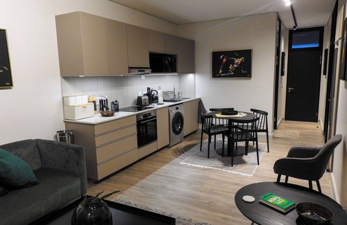 Greater Johannesburg Metropolitan Area Apartment | A 1-bedroom apartment in a Top 5 nationwide neighbourhood, Sandton Johannesburg!