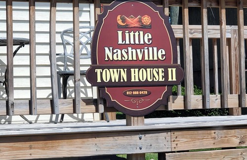 Barry County Apartment | A 1BR Suite in the heart of Nashville